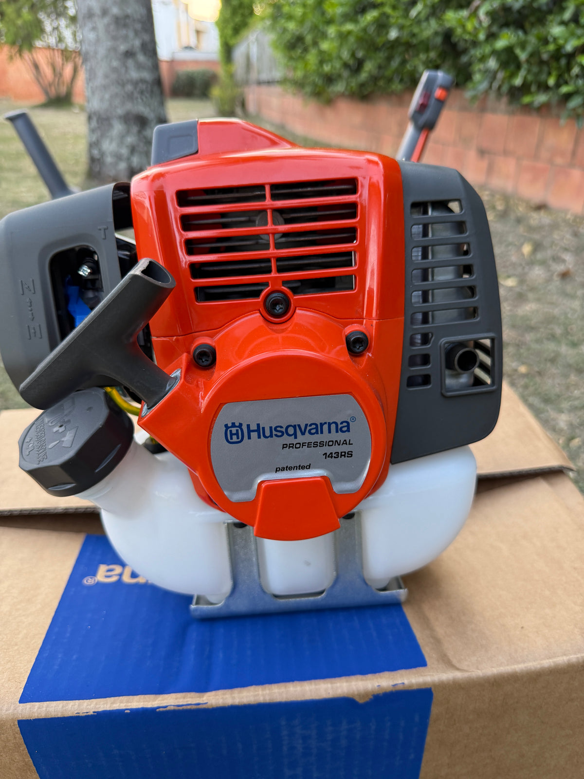 Guadaña Husqvarna 143 RS para trabajo pesado Original