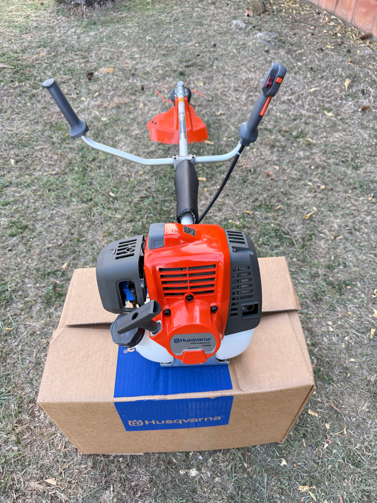 Guadaña Husqvarna 143 RS para trabajo pesado Original