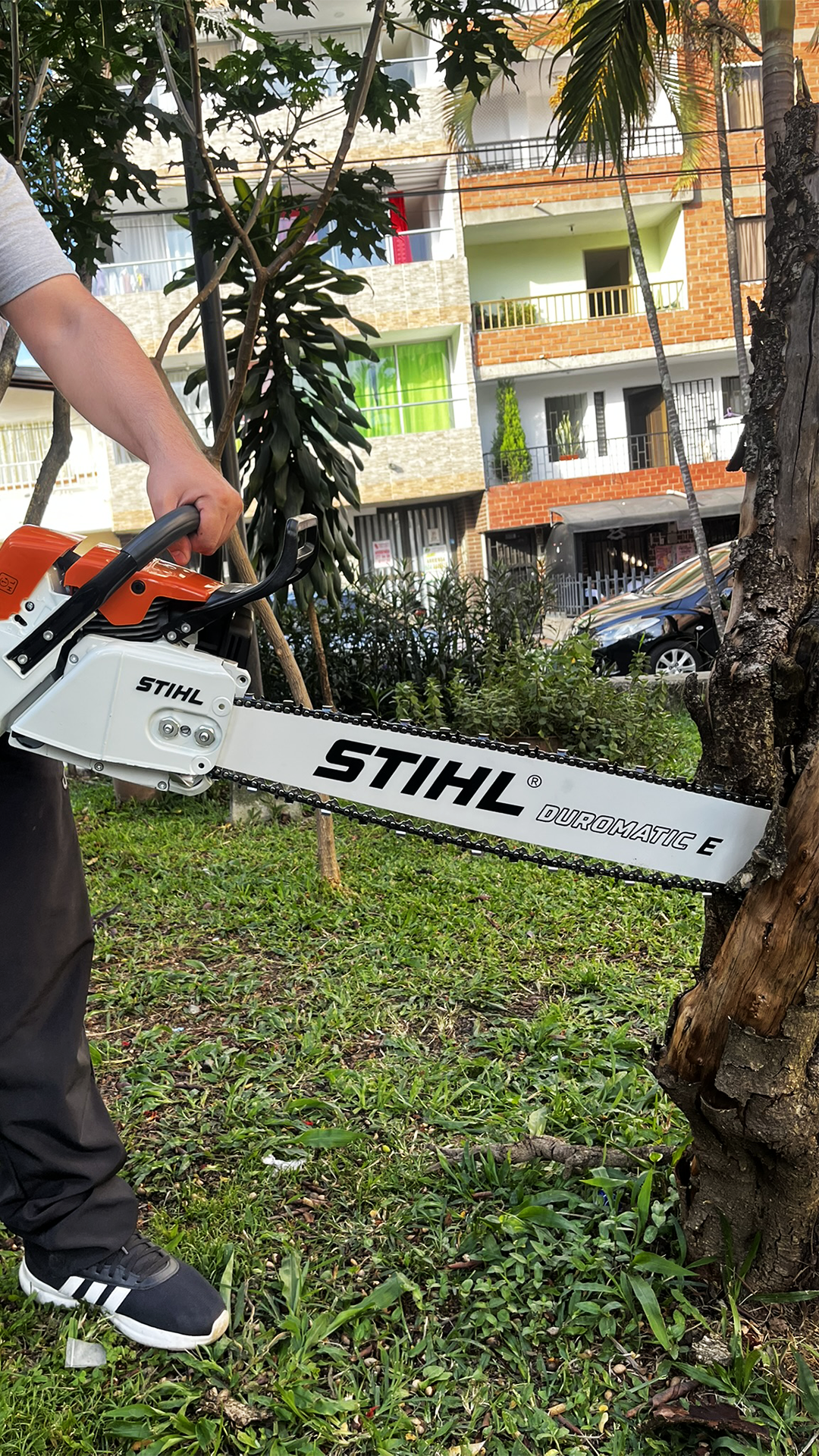 Motosierra Stihl MS382 Para trabajo pesado.